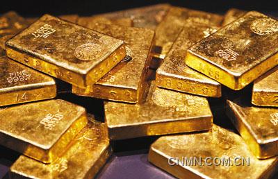 “黃金十年”全年升29.7%，黃金去年完成10連漲，高盛唱好金價(jià)可沖至1690美元。