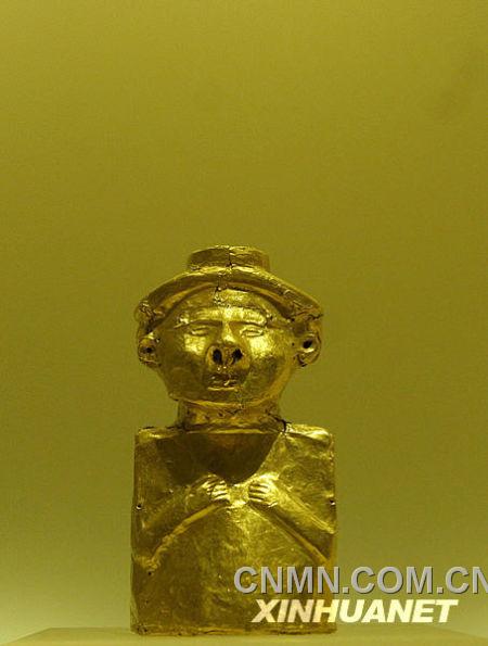這是哥倫比亞黃金博物館展出的一件古代黃金藝術(shù)品(攝于2008年10月29日)。