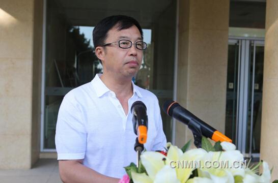圖為金川集團股份有限公司黨委常委、紀(jì)委書記鮑京躍致歡迎辭
