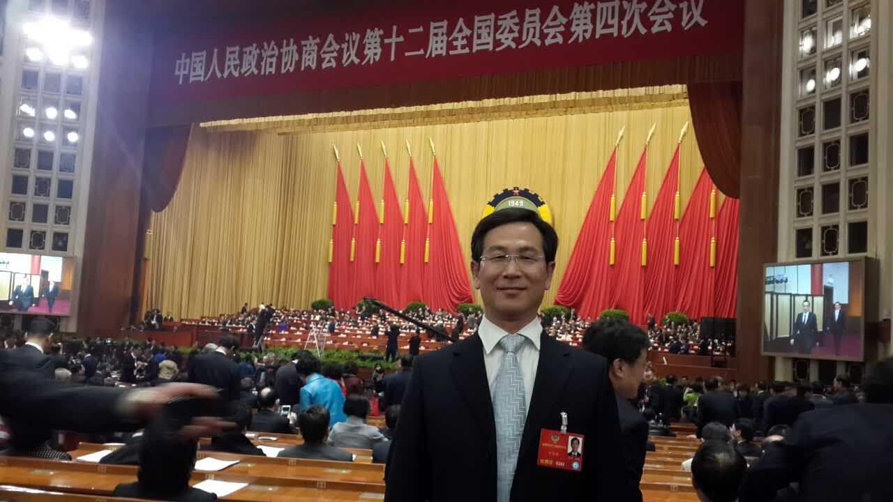 全國政協(xié)委員、蘭州有色設(shè)計(jì)院副總經(jīng)理、總建筑師寧崇瑞
