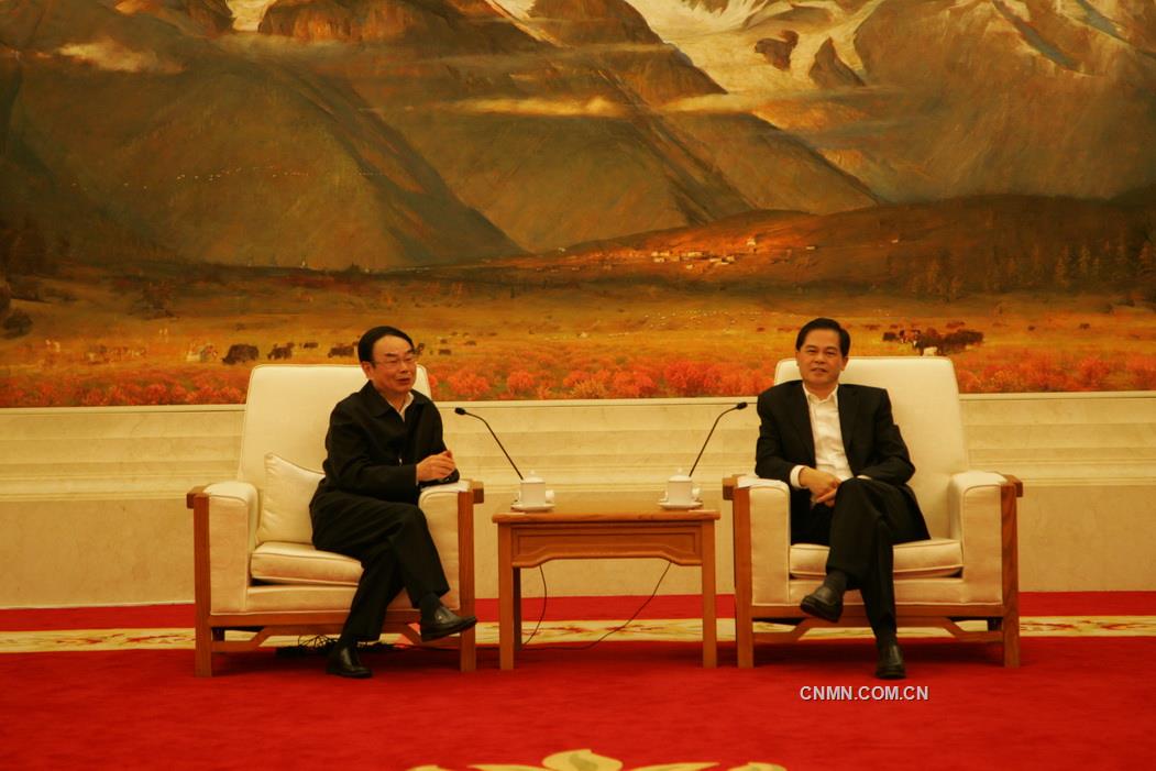 陳全訓與陳豪舉行會談