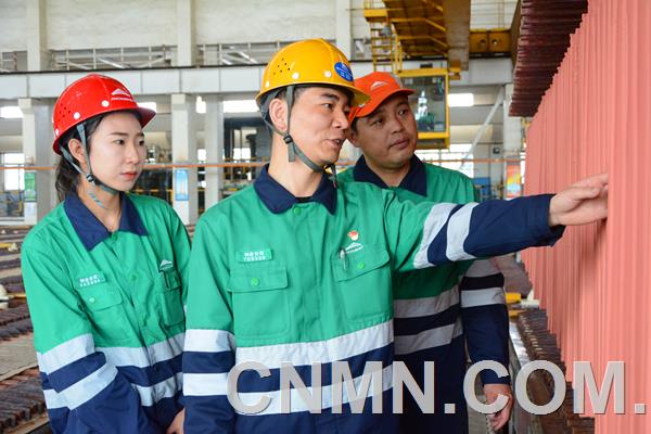金川銅業(yè)公司整體實(shí)現(xiàn)了各工序原料的銜接和上下游工序間的高效率匹配運(yùn)行，實(shí)現(xiàn)了銅貴冶煉全系統(tǒng)安全平穩(wěn)運(yùn)行，順利實(shí)現(xiàn)一季度生產(chǎn)經(jīng)營“開門紅”，為實(shí)現(xiàn)全年目標(biāo)任務(wù)開好了頭、起好了步。