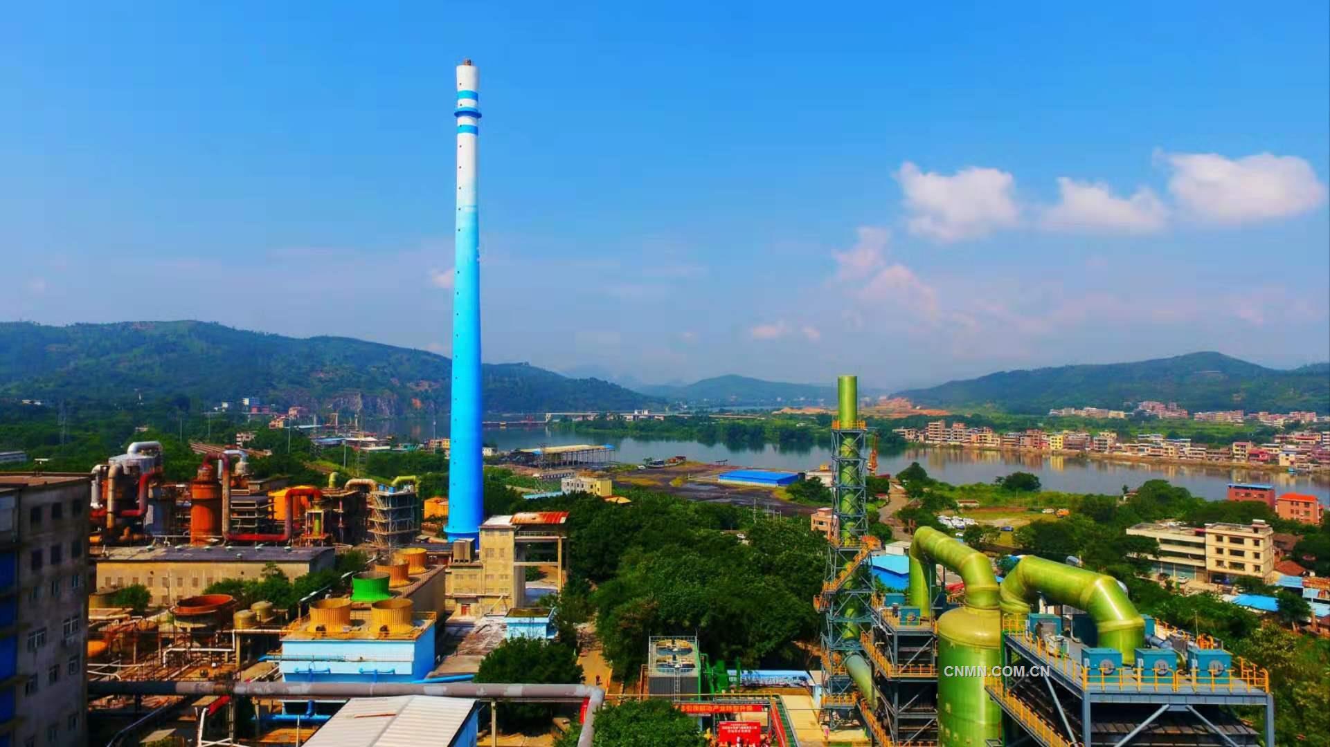 地處粵北山城的韶關(guān)冶煉廠，主動融入韶關(guān)粵港澳大灣區(qū)建設(shè)，全面拓展發(fā)展空間、提升高質(zhì)量發(fā)展水平，濃墨重彩地鋪展著轉(zhuǎn)型發(fā)展的生動畫卷。