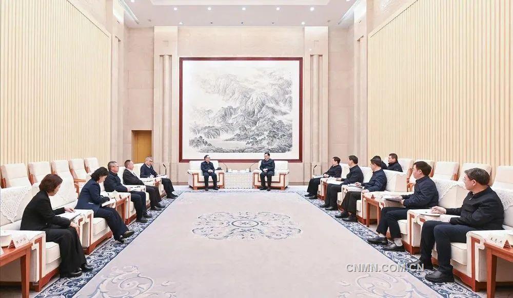 段向東拜會(huì)重慶市委、市政府主要領(lǐng)導(dǎo)