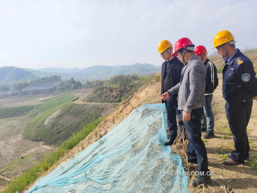 銅山銅礦分公司強舉措夯實防汛“堤”