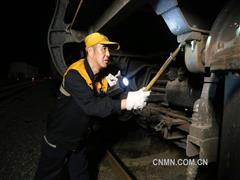 車輛安全運行的守護者——記中鋁物流中部陸港2024年度“最美物流人”、裝備技術(shù)公司列檢工焦建智